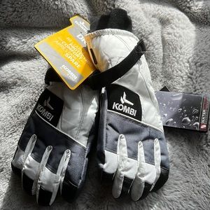 NWT Junior Kombi gloves size large or women’s small. Black white gray color